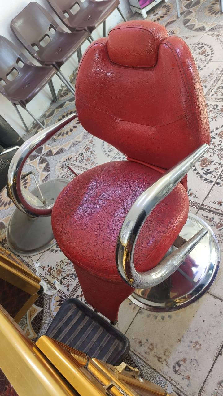 كرسي حلاقه العدد ثنين للبيع
*********** .اتصل على هذا الرقم عمارة, ميسان
