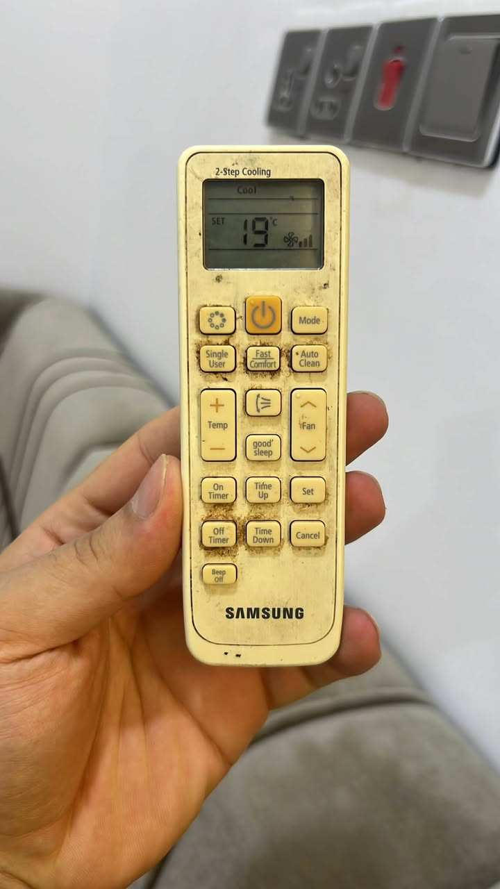 السلام عليكم للبيع
سبلت SAMSUNG طن ونص نضيف شرط الفحص انطي غاز كامل بدون اي نقص تجي شوفه شغله كدامك يلا تاخذه بارد ثلج شرط
سعره 160 الف بي مجال كلش بسيط مكاني 6 كيلو 
***********
