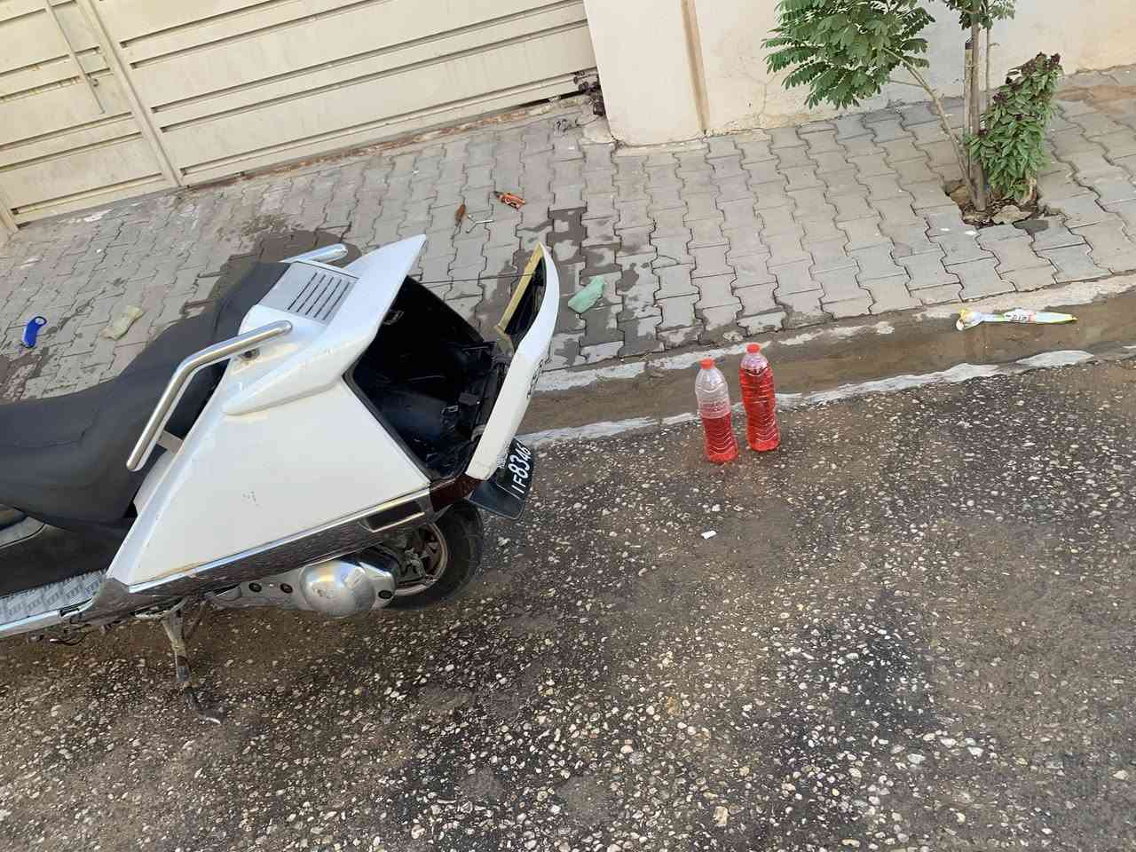 سلام عليكم للبيع هوندا فيوجن مكنيه ما مفتوحه معمره من كل نواحي لا تبخير ولا تنقيص شرط نكره بكل وكت الصبح خاصه كل كهربئياته شغاله استوني مبدل اكسن مالته يم البطل احمد خليجي حلوه دراجه ناعمه بل مشي متلحك كله دهن اصلي ماي احمر حماوه نقطتين سعر خاص رقمي***********
