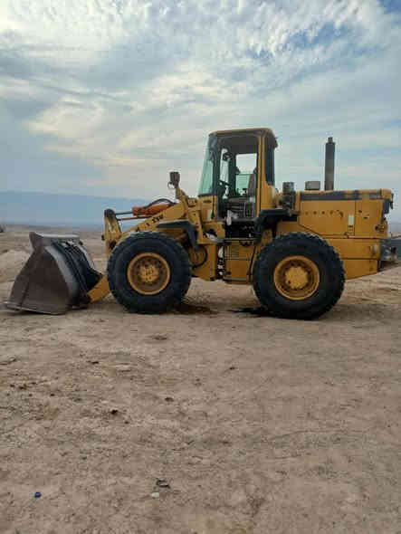 السلام عليكم 
يوجد شفل للبيع  كوماتسووو حجم 270. موديل 2002
السعر 180 للأستفسار يرجى الاتصال على الرقم ***********
