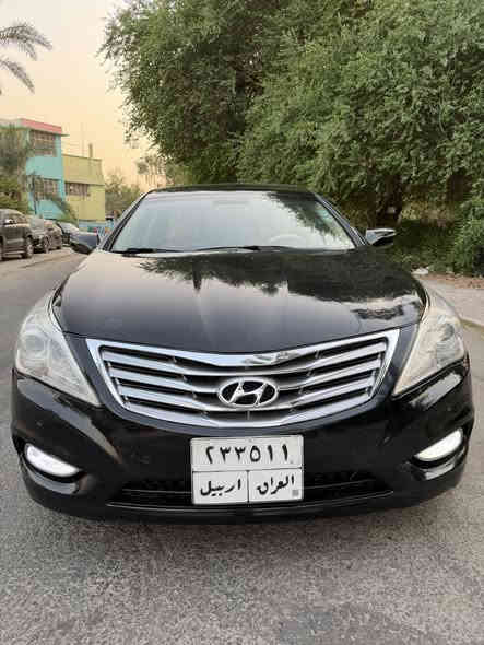السلام عليكم  
هونداي ازيرا موديل 2012 خليجي مكفولة من الحادث فول مواصفات اعله فئة واحد عله واحد سيارة احلة من الصور بيه صبغ شبر بالجاملغ الخلفي فقط والباقي مكفول مكينه كير صدر تبريد تخم تاير كله جديد بالعافية عل ياخذها رقم اربيل ثاني يوم تحويل مكان السيارة بغداد الاعظمية سعر 122 وبيه مجال رقم موبايل ***********
