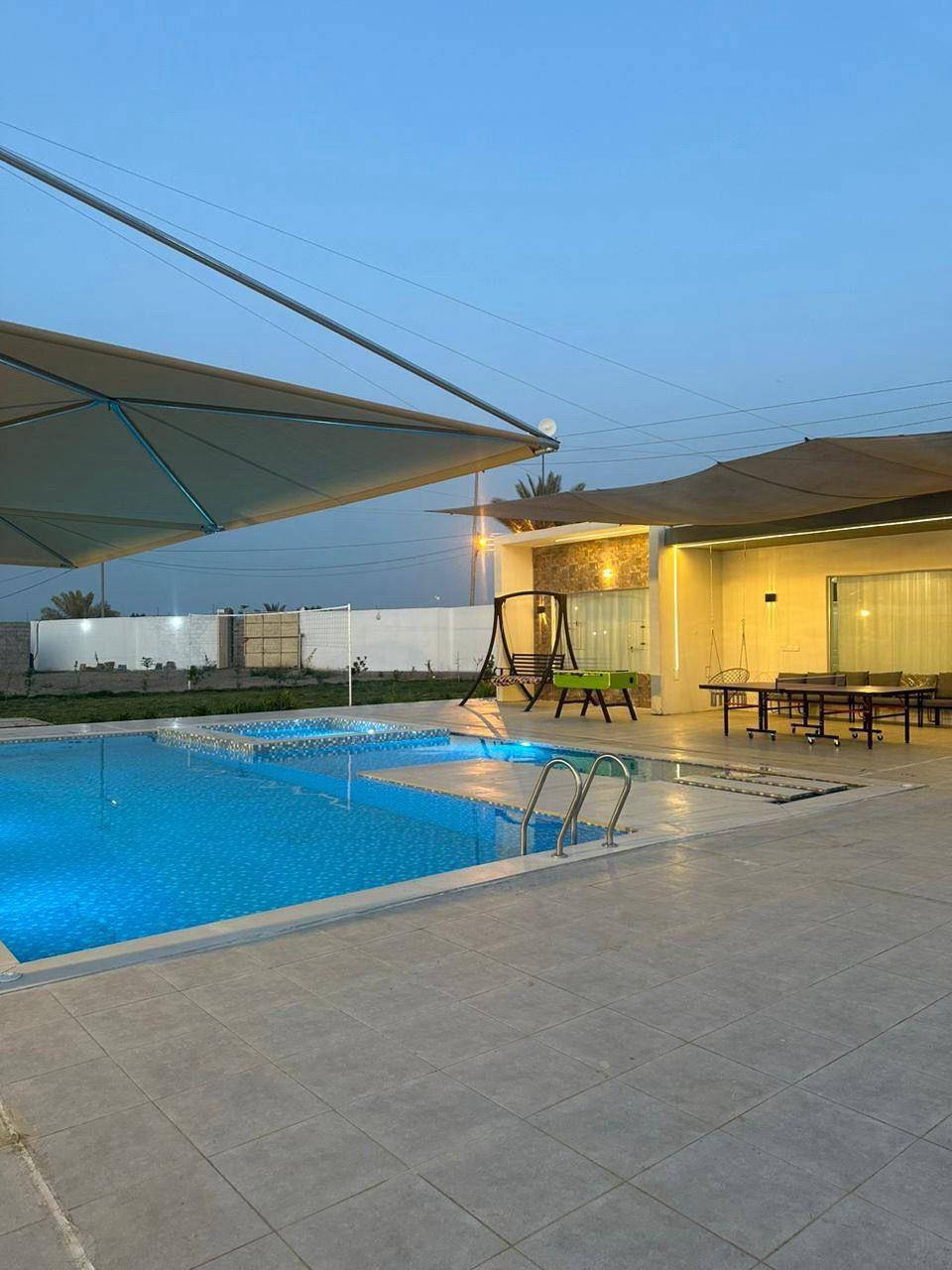 زهرة الشمس  ... المزرعه موثقه في تطبيق اجرلي  مزارع للأيجار اليومي  
تستطيع الحجز من خلال التطبيق 
مزرعة زهرة الشمس   🎀🎀🎀
 

إحجز مزرعتك وتمتع بالخصوصية التامَّة 🥰

يتوفرُ جميعُ الخدمات التي تخطرُ على بالكم مع أجواءِ الطبيعةِ الخلابةِ الساحره 😎
مميزاتُ زهرة الشمس 

.التيار الكهربائي على مدار 24 ساعةٍ كاملة دون إنقطاع ويتوفرُ فيه مولدة كهربائية تعملُ بنظام التشغيل الأوتوماتيكي 

.مسبح خاص للأطفال 👧 👦 

.مسبح خاص للكبار حجم 

.يحتوي منتجعنا على ألعابٍ للكبار (( منضدة 🏓 + فيشه +. إضافات صالة العب +بلي ستيشن 

.صالة كبيرة مؤثثة ومكيفة + غرفة نوم مؤثثة ومكيفة + مطبخ على الطراز الإيطالي مؤثث بشكلٍ كامل 
.جلساتٌ خارجية
 

مكانٌ مخصص للشواء مجهز بجميع الإحتياجات الخاصة لذلك 
مجموعة صحيات داخلية وخارجية 

إحجز ☀️ إسبح 🏊 إشوي 🐟 وإقض أحلى وأمتع الأوقات مع عائلتك في أجواءٍ صيفية جميلة 

#العنوان_صلاح_الدين_قضاء_بلد.. 

للحجز والإستفسار 
الاتصال على الارقام التاليه او مراسلتنا على الواتساب 
***********
 ***********.واتساب (((المزرعة موثقة في التطبقات)))
