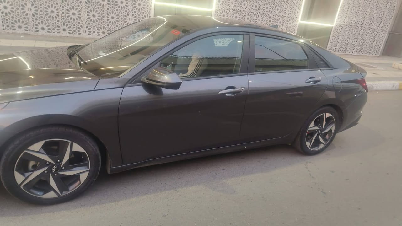 النترا ٢٣ وارد امريكي بدون صبغ 
مكينة ٢٠٠٠ دوش 
بجم كبس 
موصفات 
فول تحكم سترين 
تبريد شاشه
شاشه متصلة 
كشنات تدفئة 
بصمه تشغيل 
سايد بريك بصمه 
مودات قيادة 
ماشية ٤٨ الف كيلو 
تخم تاير جديد 
برغي مناقصهه
حادثه قبق جنطه فقط
سعرها ١٦٠ 
بغداد
***********
