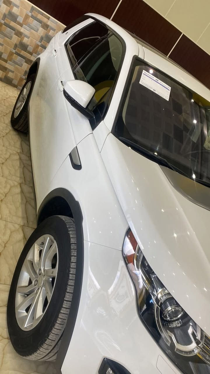لاند روڤر دسكفري 

الموديل: 2019

اللون : أبيض

لون الداخل : أسود

المواصفات: فول مواصفات 1/1

ويل كب / جلد اسود / شاشه كبيرة / تحكم ستيرن / بانوراما / تحديد مسار/ اوتو بايلوت / كير ماوس / رادار / اشاير بالمري / 

حادث موضح بالصور انصبغ بيها جاملغ خلفي يسار وقبق جنطه 

التواصل على *********** 

للبيع او المراوس 

السعر 165 ورقه
