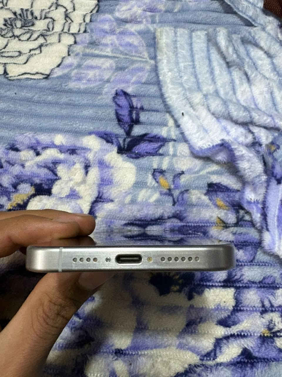 ١٥ برو ماكس امريكي نموذج m لون ابيض وتر بروف دددبل خط حقيقي بطاريه ٩٨ حدثت ونزلت دورات ١٠٢ 
الموشراي لتعبني 🥰


**إذا كنت صاحب هذا الإعلان وتريد حذفه لأي سبب، رجاءا أرسل رسالة إلى الدعم الفني**