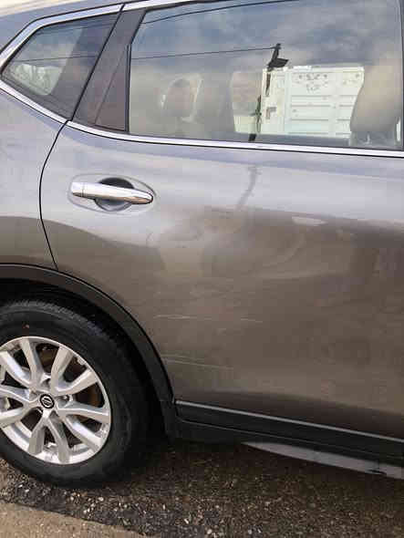 للبيع 
نيسان اكستريل 2019 خليجي 
رقم بغداد 
السيارة مكفولة 
السعر 27 مليون 
التواصل
واتساب 

‭0750 925 1502‬
