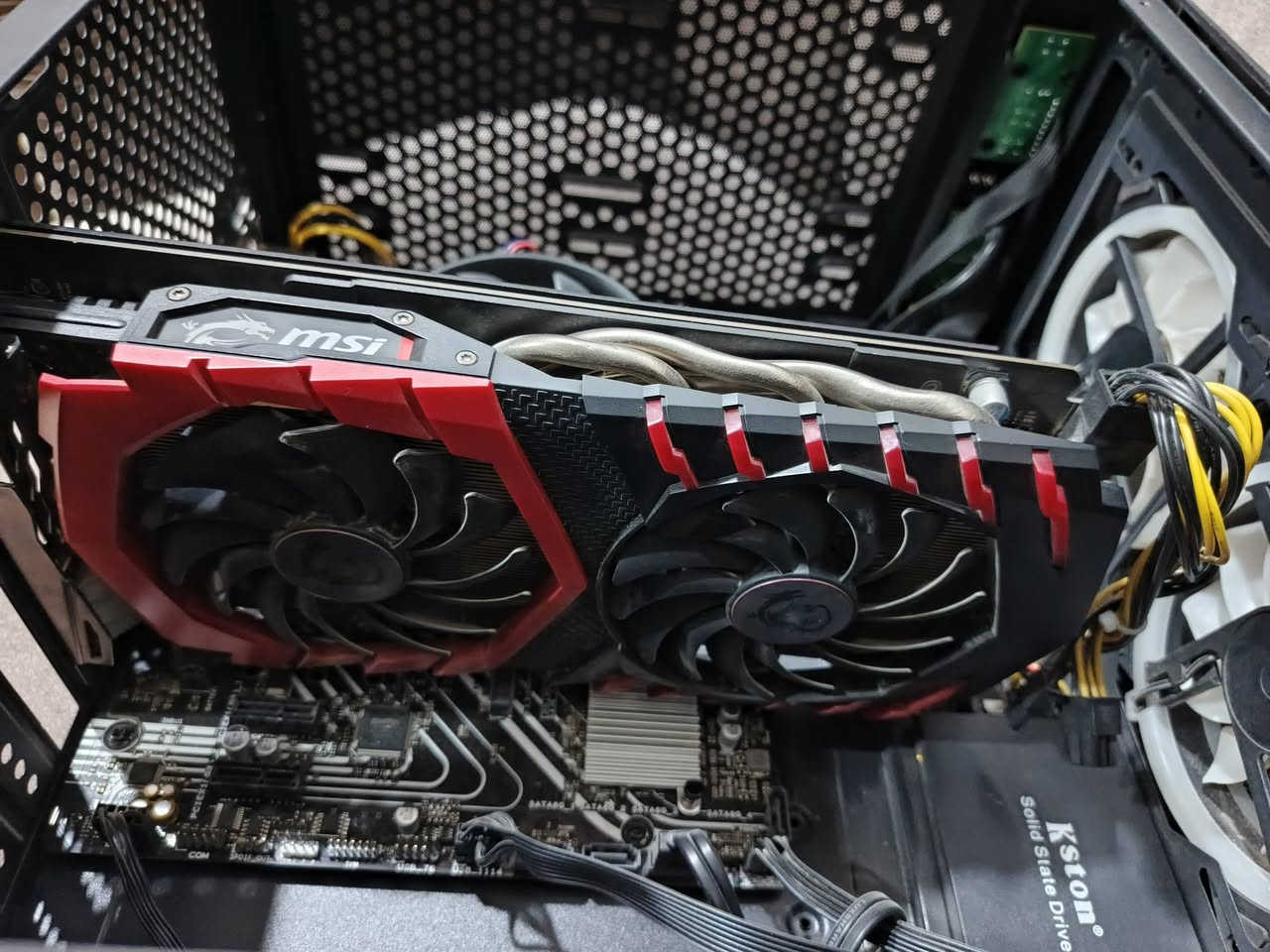 سلام عليكم كارت GTX1060/6GB للبيع
نسخة msi اخو الجديد الحرارة طبيعيه واستهلاك الكرت للالعاب القويه جدا ممتاز يقره من 98 لل100 يعني مامستهلك
السعر 120 قفل مكاني حلة نادر  توصيل ماعندي


**إذا كنت صاحب هذا الإعلان وتريد حذفه لأي سبب، رجاءا أرسل رسالة إلى الدعم الفني**