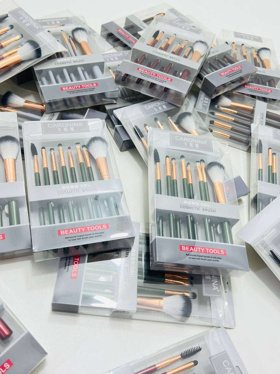 ✨ لأن جمالك يستحق أدوات احترافية ✨
مجموعة فرش المكياج المتكاملة 💄
كل اللي تحتاجينه بإيدك… من الدمج المثالي إلى التفاصيل الدقيقة!
✔️ شعيرات ناعمة ولطيفة على البشرة
✔️ توزيع متساوي للمكياج بدون تكتل
✔️ تصميم أنيق ومريح للاستخدام
✔️ مناسبة للمبتدئات والمحترفات
دلّعي نفسك بإطلالة احترافية كل يوم 😍
وخلي مكياجك يحكي عن أناقتك!
🛍️ متوفرة الآن – لا تفوتين الفرصة!

السعر / 5 الف 😳😌🔥

ملاحظة / ميطلعن وحدهن


**إذا كنت صاحب هذا الإعلان وتريد حذفه لأي سبب، رجاءا أرسل رسالة إلى الدعم الفني**