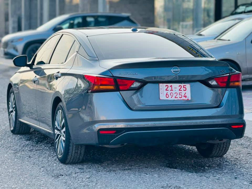 السلام عليكم تحياتي للجميع
NISSAN..ALTIM. .2024..SV
                  نيسان التيما.٢٠٢٤. ..SV
................................................. 
الفئه SV
لون فيلي
بصمة تشغيل 
بصمة ابواب 
بصمه صندوك 
تشغيل عن بعد
شاشه جبيره 
نظام خرائط GPS
فول تحكم ستيرن 
كروس سرعه (مثبت سعره)
رادارات 360°
رادار خلفي (وقوف ذاتي ) 
رادار امامي (وقوف ذاتي)
رادار جانبي  تحديد مسار 
حساس خلفي 
كامره خلفيه 
كشنات كهربائي
ويل كروم
لدات امامي و خلفي  
لايتات فول زينون 
................................................
سياره بيه ضرر جاملغ و بونيد فقط بدون دواخل السونر موجود ويا الصور  الصوره ضرر داخل منشور بجم كبس ايرباك فقط استيرن والبرده مشدوده بلاد السياره  بدون دواخل السياره ماشيه 37mi
محرك كير صدر كل شرط الفحص رادارت كل بلادي شركه
مكان سياره ديالى.. خانقين رقم الهاتف  *********** خناقين, ديالى
