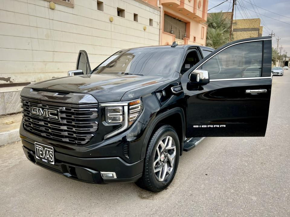 السلام عليكم :  جمسي سييرا  2023   DIESEL    SLT
_باب طويل بدي قصير فول حركات + كاميرا محيطي 360
_داخل VIP فول مواصفات /سستم/شفتات/اوتو بارك …..
_ممشى السيارة  (17,311_mi) جديدة + تو ويل 
_الحادث مرفق مع الصور بدون تبديل اي قطعة 
_ايرباك دركة وبردة فقط والدشبول وباقي الاجزاء سليمه 
_المحرك گاز 6 سلندر تيربو اقتصادي وقوي .
_السعر 380$ بدون رقم / تترقم كل المحافظات 
_ناصرية / سوق الشيوخ واهلا وسهلاً 
_ 📞 *********** محمود *********** محمد.
