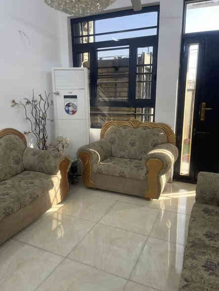 تخم عشر مقاعد تكمه درجه اولى بلوك قوي وبعده جديد السعر 500 الف مكاني بغداد جكوك ***********
