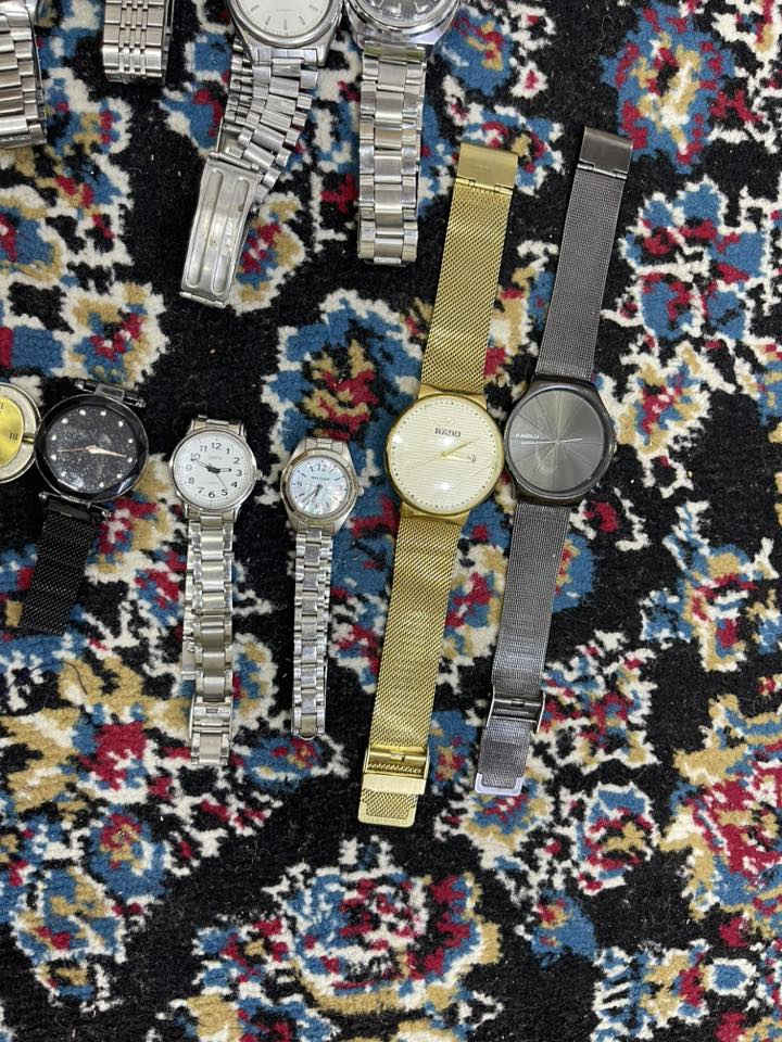 السلام عليكم ساعات الموجوده اوتماتيك وكوارتز الاتوماتيك سايكو 5 القطع 4لاصليات مع ختم بالمكينه لأصليه وسير لاصلي وجام لاصلي كلشي بيها اصلي مع ساعه 5الاوتماتيك (Timex Viscount) اصليه ومختومه بالمكينه لأصليه وكلشي بيها اصلي من سير وجام الكوارتز نص ياباني صنع ونص سويسرا صنع مع سير عدد4 كل الي بصوره سعرهم ب300 الف والرزق على الله


**إذا كنت صاحب هذا الإعلان وتريد حذفه لأي سبب، رجاءا أرسل رسالة إلى الدعم الفني**