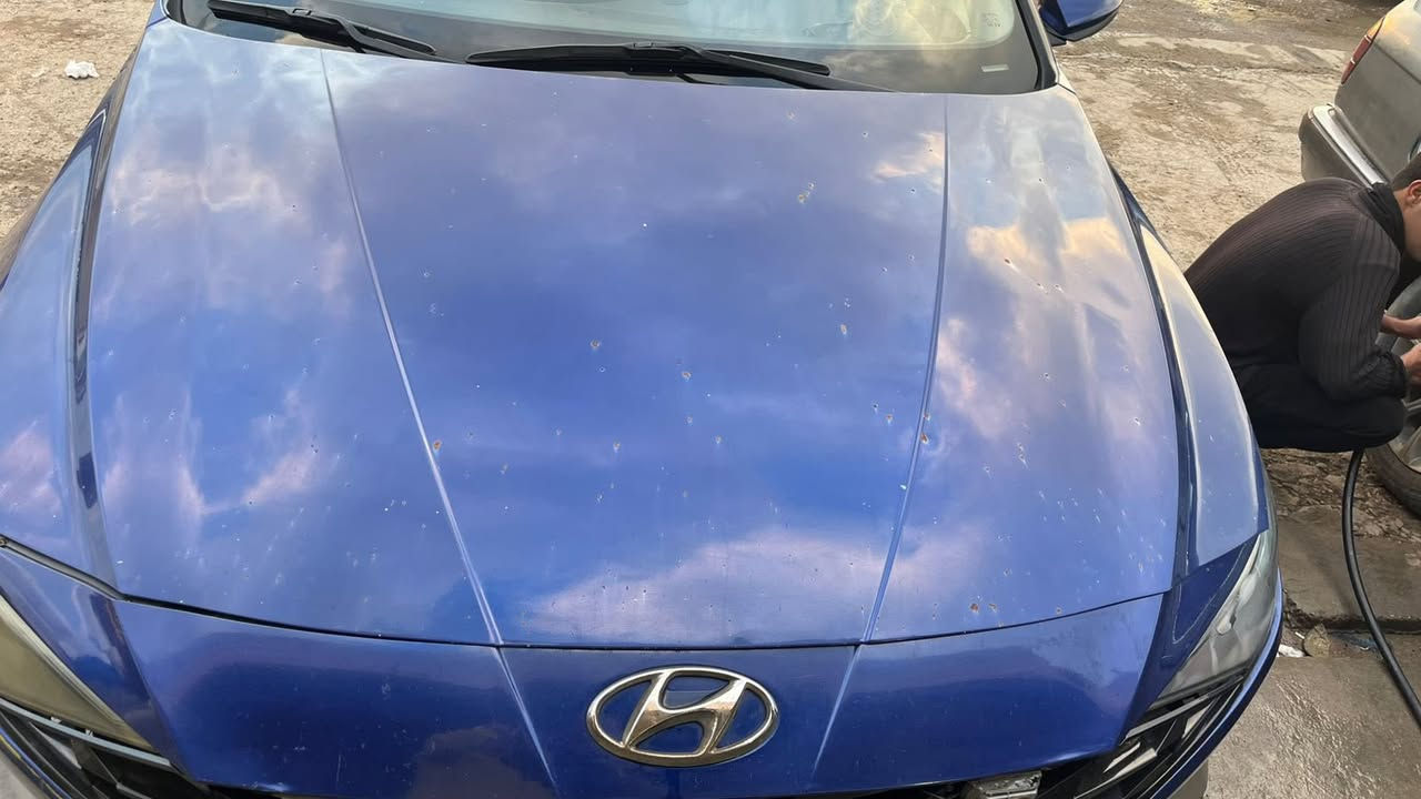 هونداي النترا وارد امريكي موديل 2022 فول مواصفات عده الفتحه
. بصمه .
بصمةابواب. 
رادار . 
اشاير بالمري. 
تحكم استيرن. 
3 انضمه سرعه. 
قياده ذاتية وبعد بيها مواصفات. 
امبدل بيها بنيد وصبغ باب وجاملغ الخلفي عكس السايق
والاضرار كما موضح بالصور
رايديها ب138 وبيها مجال للشراي 
للاستفسار الاتصال ‬***********
