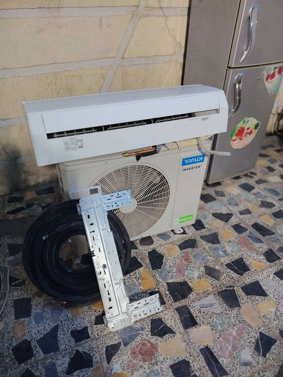 سلام عليكم  سبلت ماركه وادي2طن انفينتر مشتغل 3 أشهر برمضان أخذته بعده بل ضمان مالتة مكاني بغداد سعر 650 بي مجال هاذ رقمي ***********
