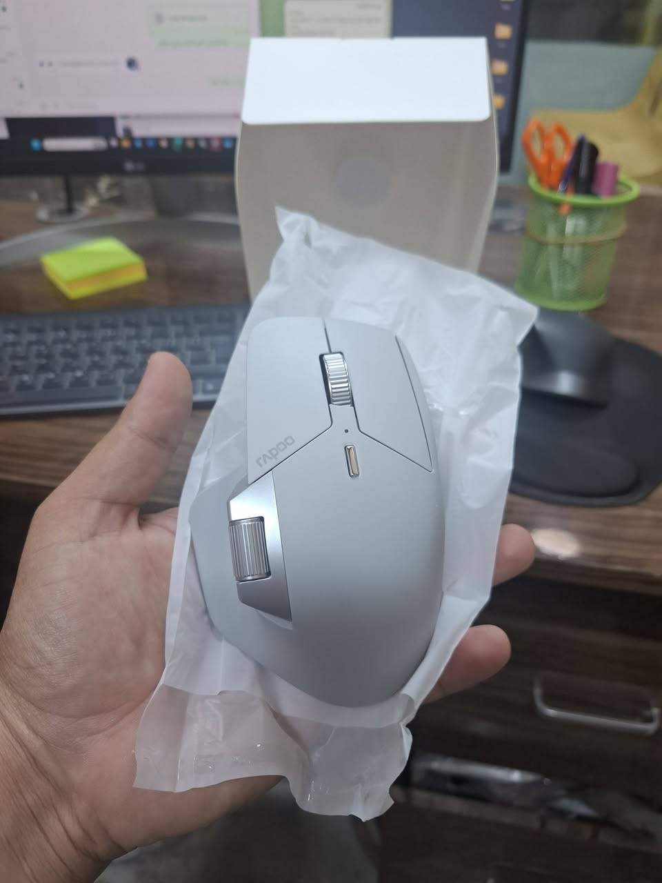 Rapoo MT760
جديد غير مستخدم، السعر 20 الف


**إذا كنت صاحب هذا الإعلان وتريد حذفه لأي سبب، رجاءا أرسل رسالة إلى الدعم الفني**