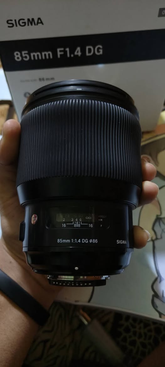 #معدات_تصوير_حترافيه 
كامره نيكون 750فول فريم 
كامل ملحقات
.... 
عدسه 85mنضافه 95%
..... 
كامره كانون 650D
وعدسه 135-18
كامل ملحقات
...... 
فلاش جلسات VISICO2
معه سوفت بوكس
وستان 
..... 
اي ستفسار خاص.. #مكان_ناصريه_قضاء_الرفاعي
***********
