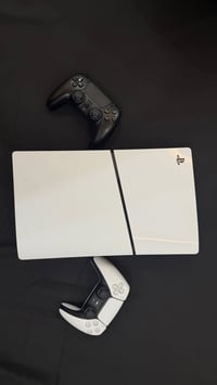 بلي 5 سلم اوروبي ذاكرة 1 تيرا مع جويستك اصلي اضافي وستاند يكون حامل اق...