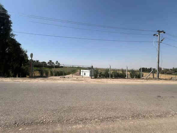 سلام عليكم 

💠توجد ارض للبيع 

💠موقع العزيزية الدير الادنى 

💠مساحة ( 2 دونم  ) 

💠وجه شارع (21م)

💠متوفر (ماء +كهرباء )

💠طابو زراعي 
التصال……

‭0780 184 5198‬
