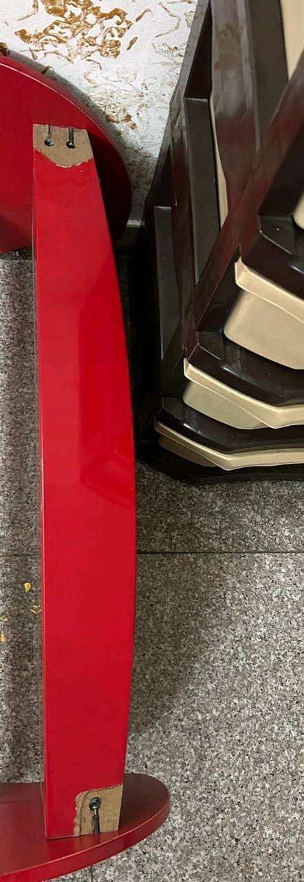 جربايه سياره نضيف ما بيها اي اضرار فقط احد من الاجنحه ضايع مع دوشك جديد السعر ٧٥ وبيها مجال  للتواصل واتساب ***********