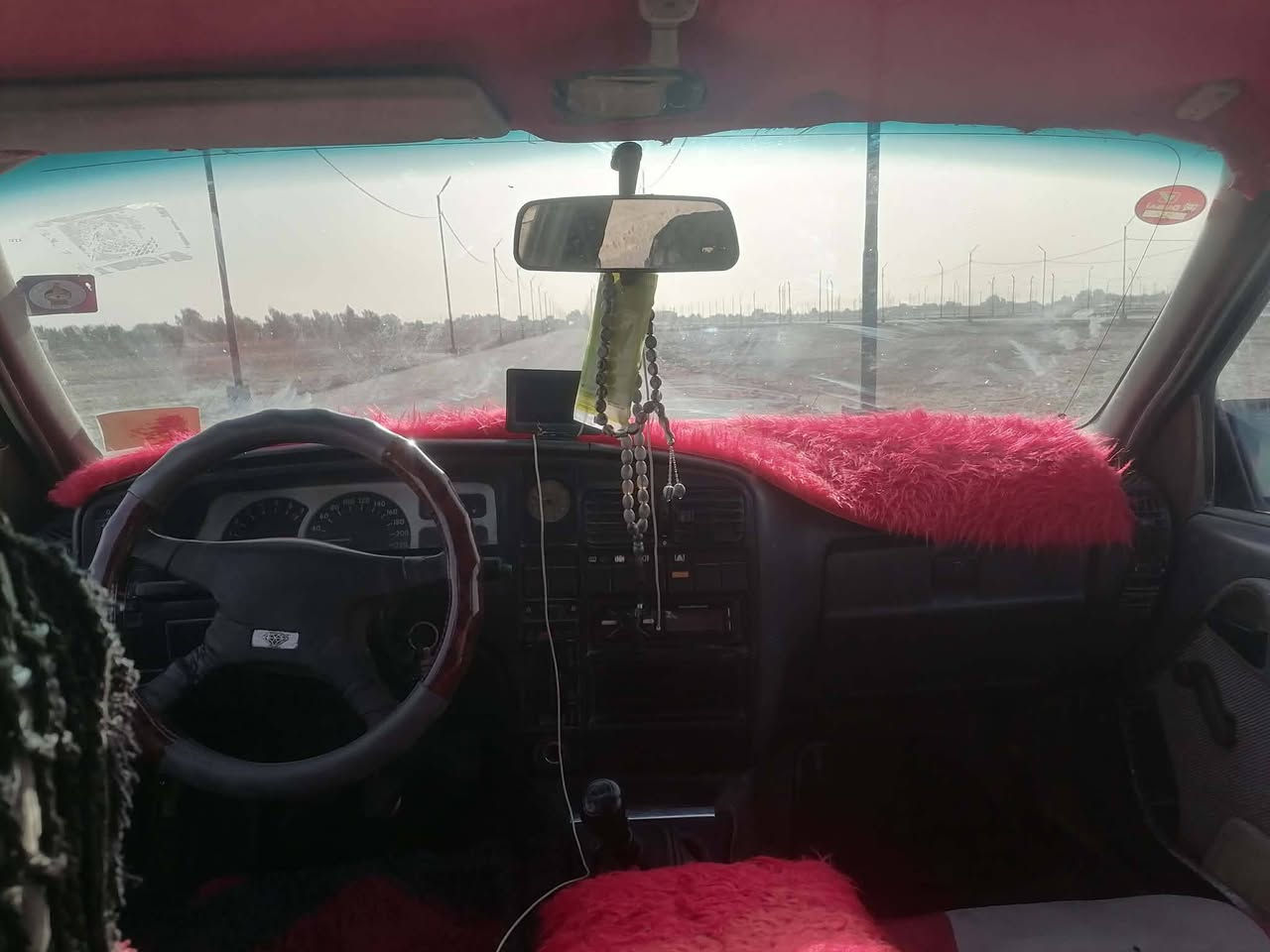 السلام عليكم
اوبل اوميگا موديل 1990 
سياره متعوب عليها كلش مال جناي جاهزه من كلشي كهربائيات كلها شغاله. بلاجكتورات زنون ولايت بلادي عالي ناصي وعدادات كلها شغاله كيلو متر ، بانزين ، حماوه ، رون ماناقصها شيء كير ومكينه وحداديه مشروطات باتري جديد وفيت بم وبخاخات وتايرات شرط ترايك 180 وين مايعجبك رقم قادسيه دولي تحويل مباشر ماعليها اي غرامات عنوانها الديواينه قضاء البدير للاستفسار خاص او ***********
