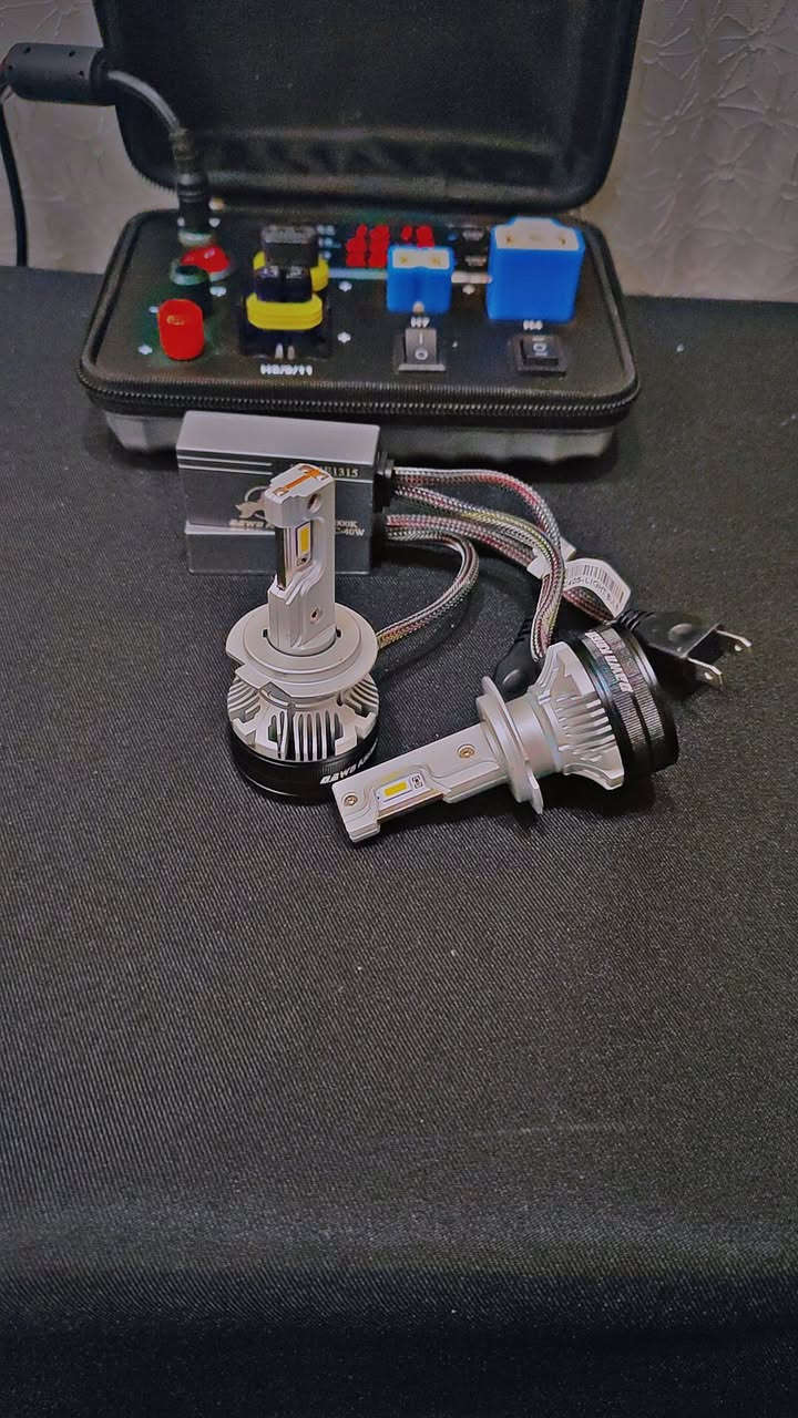 ليد H7 ماركة و لون مميز
٤٥ واط حقيقي للتك ٣ براد و قطعة كله المنيوم 
اخر زوج و سعره 🔥🔥🔥 متوفر توصيل


**إذا كنت صاحب هذا الإعلان وتريد حذفه لأي سبب، رجاءا أرسل رسالة إلى الدعم الفني**