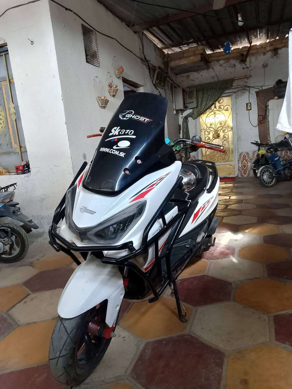 دراجة موديل 2024السعر650ألف مكفولة كفالة عامة سترونك اكس ماكس العنوان التضحيه شارع العيادة ***********
