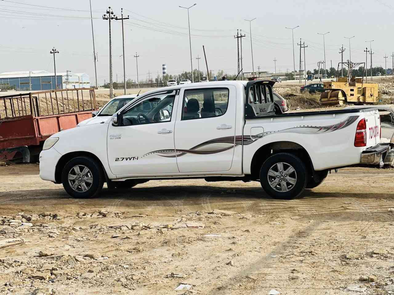 تويوتا 2013سعودي كير عادي رقم بغداد سنويه ل2027ماشيه 297الف فقط سياره كفاله ضربه وتبديل وصبغ بيها بارد بجاملغ الأمامي بسيط وبالباب كد شبر الباقي كفاله معروضه 180وبيها مجال لشراي مكاني ناصريه قلعه سكر ‭٠٧٨٣ ٤٩٦ ٧٧٠٣‬سلفون قماره وبنيد شركه شرط السياره جاهزه على آخر حبايه
