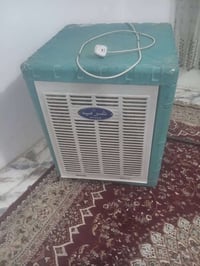 مساء الخير  مبردة للبيع نضيفه كلش وبعدها جديد ما شغلناها اقل من الشهر ...