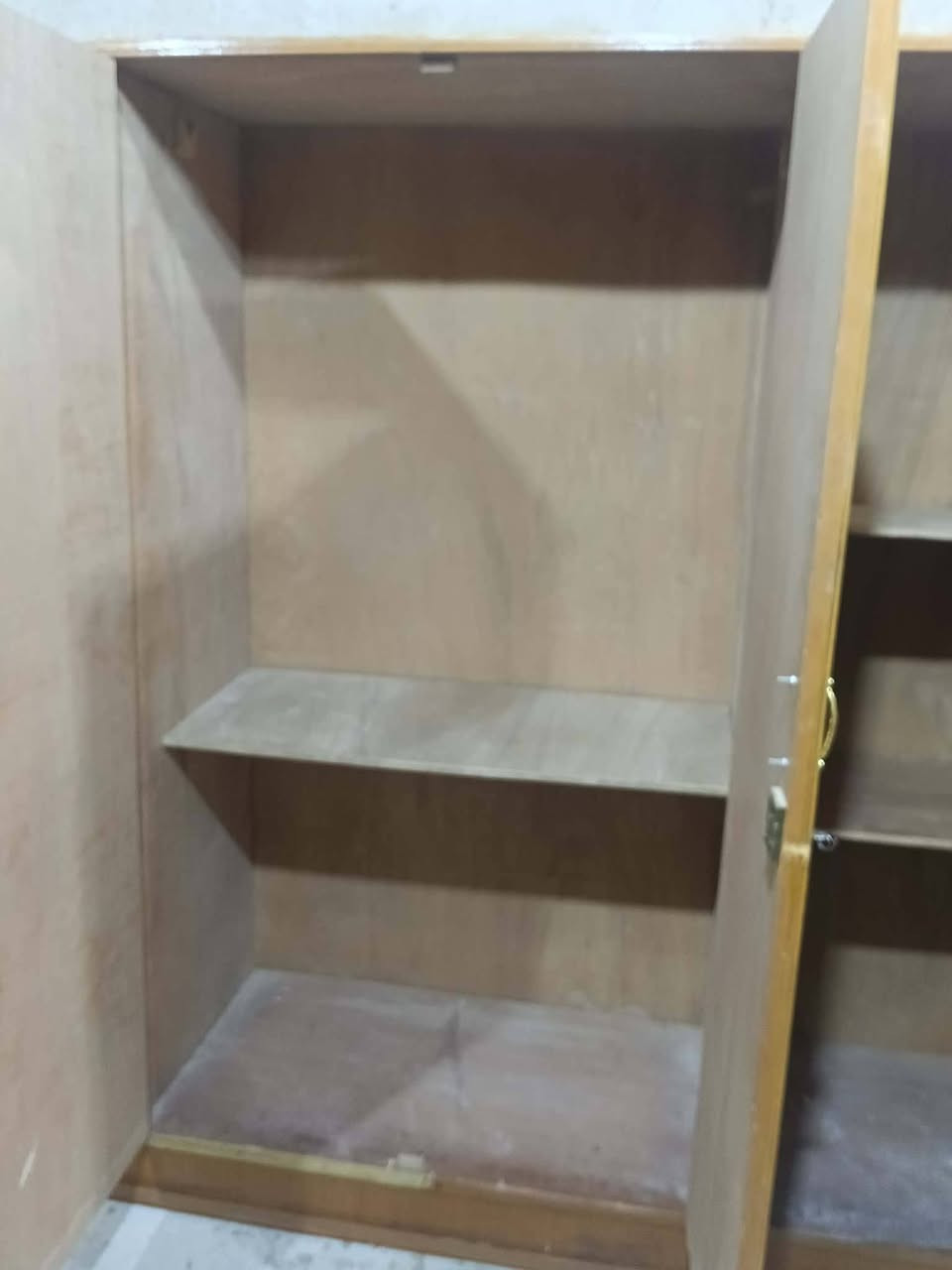 كنتور تسكام جدا نضيف 225سعره الشراي يتصل ***********العنوانوحله شارع 80
