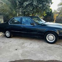 بي ام للبيع او مراوس سياره حبل بدون كص بدون كلشي مكينه كير خير من الله...