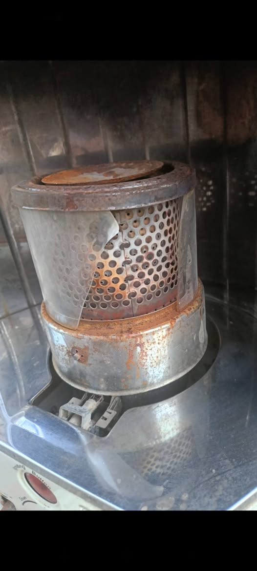 صوبه للبيع بيهه كسر بالجامه بس ما مأثر عليهه شغاله مثل ما موضح بالفديو مابيهه اي شي
***********
