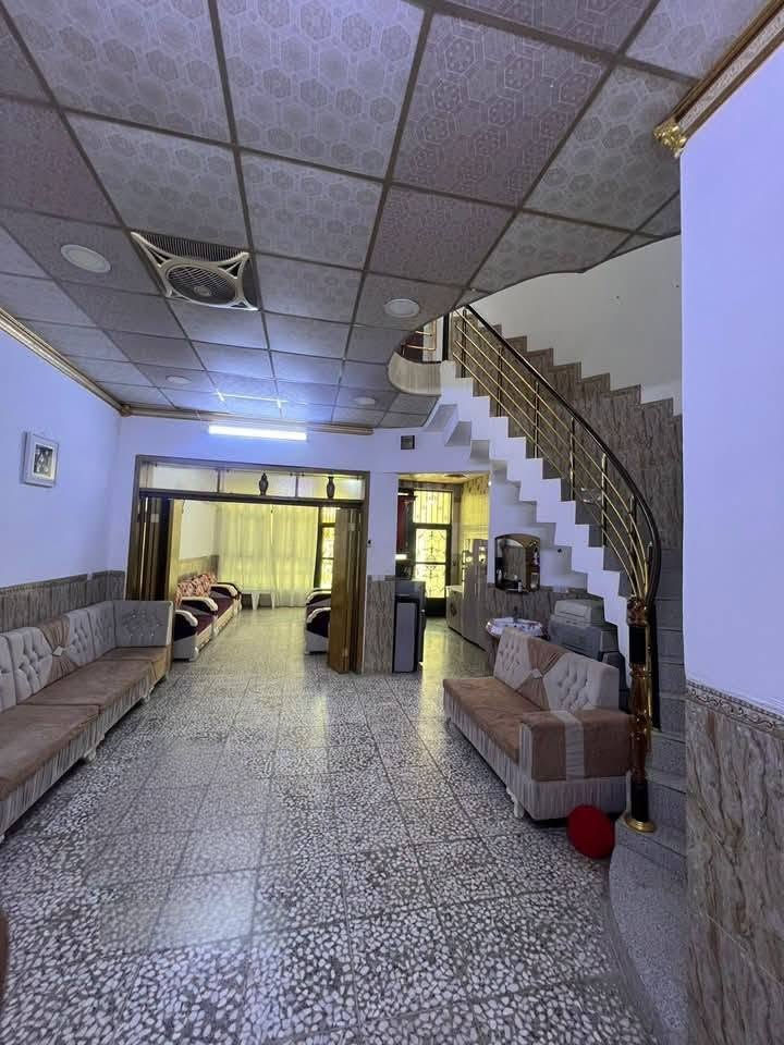 للبيع حي الجامعة
١٢٥متر طابقين
غرف ٣
شارع ١٠
للاستفسار ***********
