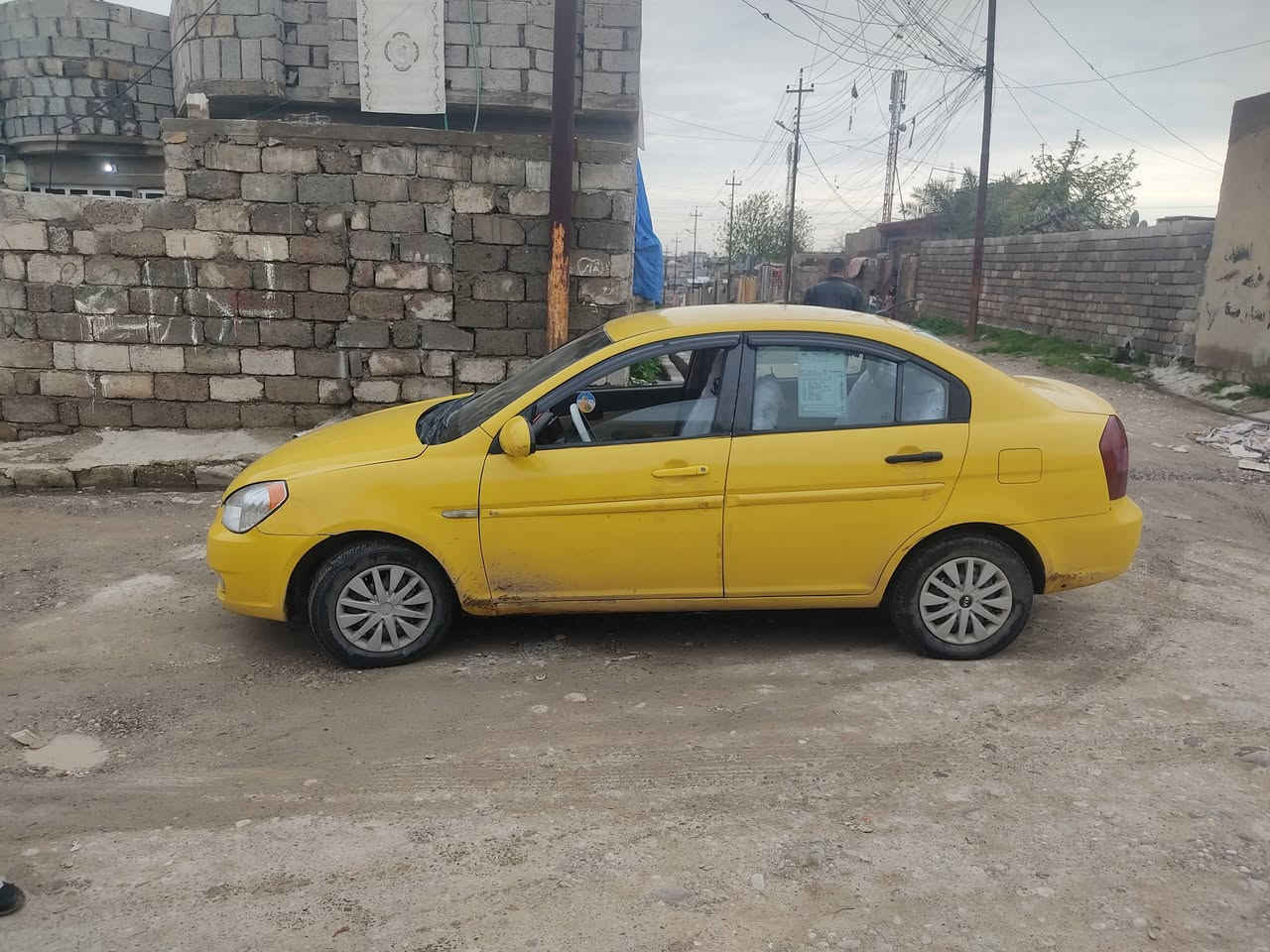 اكسنت 2011 هيئة غرامات 0 كاربون بانزين بيها محرك كير جديد بغداد مشروع وطني بيها بچم السعر 70 بيها مجال قليل ***********
