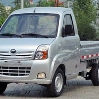 اخوان عندي سياره ليفان حمل اريد اشتغل بيهه منو يحتاجني ابو أسواق ابو م...