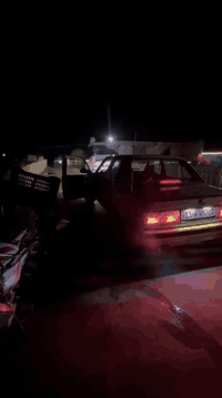 من رخصت الادمن المحترم
للبيع Bm E30
عليها مكينه 28موديل 88 محدثه 92 بأسمي السياره رقم بغداد الجديد كهربائيات كلها شغاله صدر امامي خلفي جديد التايرات 2 سايز الصلنصه ماطور كهربائي 
مكاني ديالى بعقوبه. 
للاستفسار اكثر الاتصال على الرقم ***********
