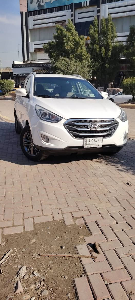 هيونداي توسان موديل 2016للبيع
سلام عليكم توسان موديل 2016للبيع 

مواصفات عاديه 

السياره جاهزه ما بيه اي نقص 

ماشيه 160km

بيه صبغ جاملغ خلفي و بارد بل باب اثر شخط

السعر 15900

مكان السياره بغداد الوزيريه معرض خيرات بغداد المركزي 

للستفسار ***********
