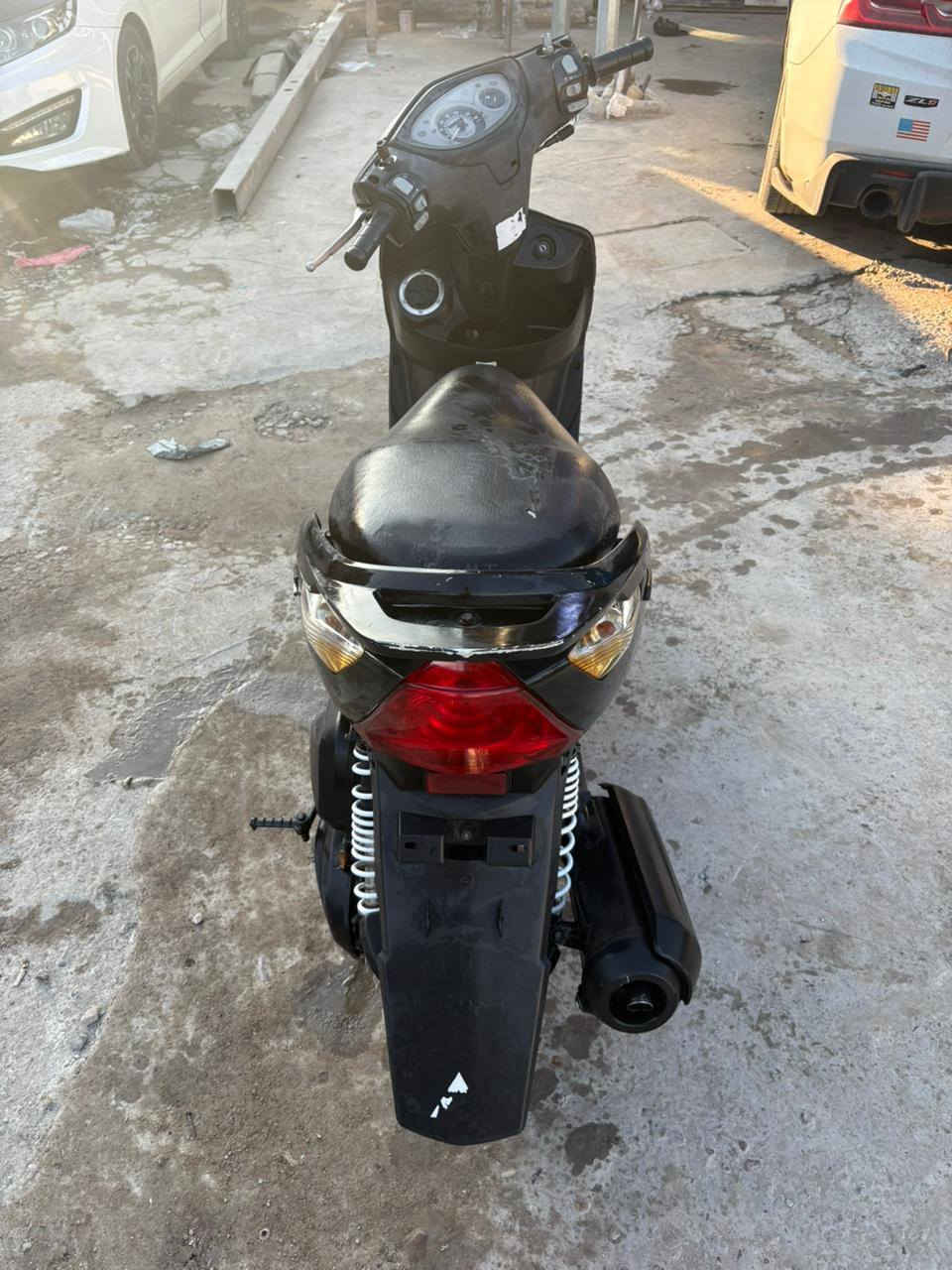 السلام عليكم دراجة ماكس ثعلب الدراجة خير من الله اتعب احجي بيها ومبينه ميحتاج احجي نضيفه دراجة شلعه ومعدل وكهربائيات كاملة مكملة وعليها كصه جي تي ار دراجة مكفوله من كلشي تجي وتشوف النضافه بعينك السعر 700 وبيها مجال حك الجية مكاني بغداد النداء ***********
