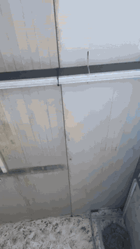 السلام وعليكم  بيع سندويش بنل مستخدم السقف الطول 5 متر 12 قطعه الطول 3...