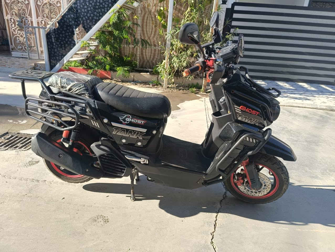 دراجة أباتشي موديل 2024
ماشية 2000كم
دراجة تجي بي 
درع أمامي ودروع صفاحية ودرع خلفي
سرعتها 120 محرك 150 ملف نحاس نقي
دبلات خلفيه غاز دبل أمامي هايدروليك دهن
بالنسبة للبركات نظام ABS مانع الانزلاق
دشبول الاكتروني عداد الاكتروني
شاحنة للموبايل + بلوتوث
بلوتوث مالته مابي اي نويز
بلوتوث واضح وعالي صوته
سكن ليد ولايت زنون .... مكان كركوك
*********** وتساب
***********
***********
