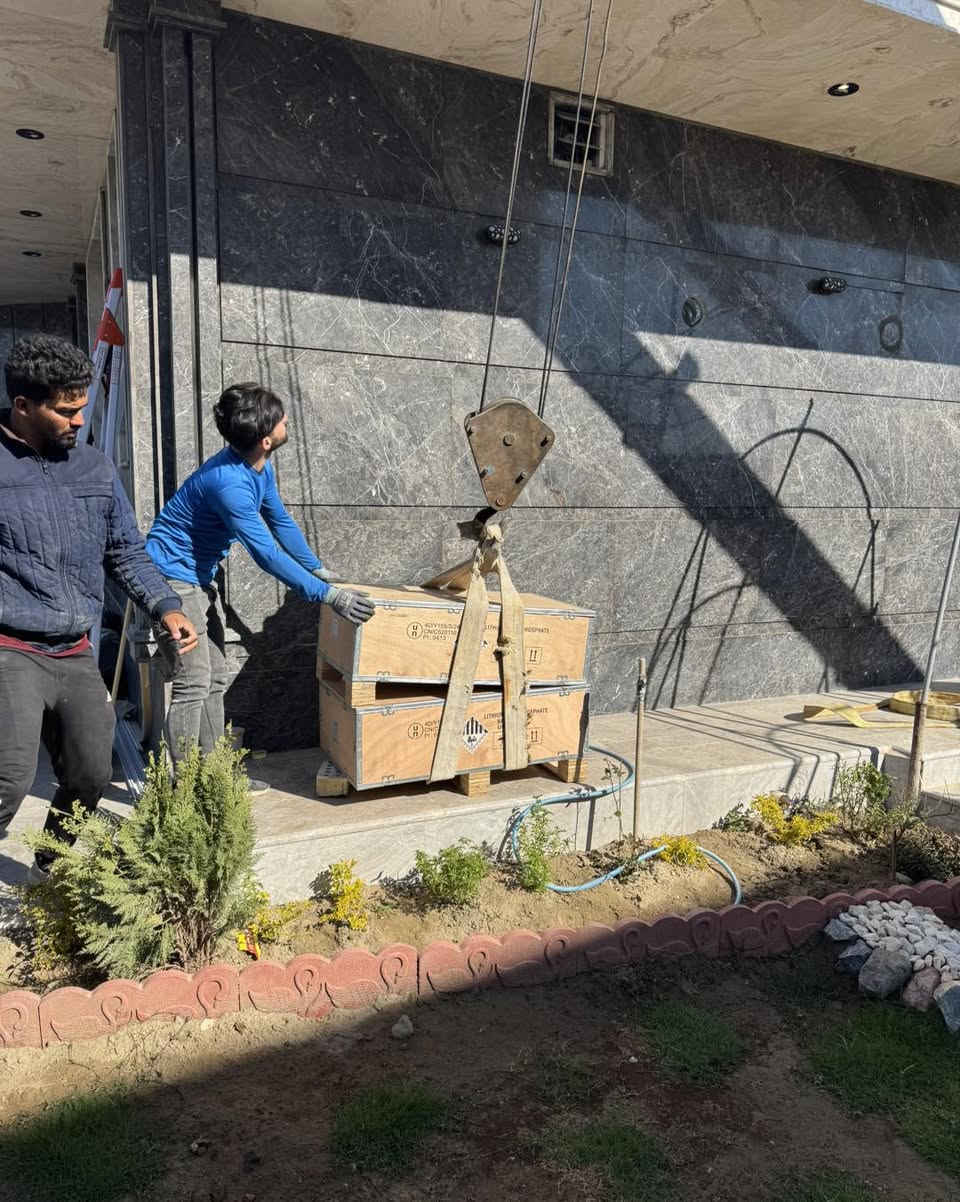 ✨ تنصيب جديد – سدة الهندية / حي البكر ✨

تم بعون الله تنصيب منظومة طاقة شمسية بقدرة 40 أمبير
بأعلى المواصفات والأداء المضمون 🔥

🔹 الإنفرتر: سوليس 12 كيلوواط
🔹 البطاريات: سنيس خلايا CATL
  سعة 15.36 كيلوواط × عدد 2 💪
🔹 الألواح: لونجي Hi-MO X10
  عدد 20 لوح ☀️
🔹 الهيكل: ميكانو متين ومقاوم للظروف

🛠 تم استعمال أحدث الآليات والرافعات لضمان دقة وسلامة التنصيب

✅ تشغيل ثابت
✅ خزن عالي
✅ أداء ممتاز بالصيف والشتاء
✅ قابلية تطوير مستقبلية

إذا تحب تعتمد على الشمس وتريح بالك من الكهرباء 👌

📞 للاستفسار والحجز:
***********

📍 عنوان المكتب:
بابل – المسيب
طريق سدة الهندية
قرب محطة وقود الميقات
داخل مجمع النهرين للأجهزة الكهربائية
طاقة_شمسية
#سوليس
#سنيس
#لونجي
#HiMO_X10
#منظومات_شمسية
#سدة_الهندية
#حي_البكر
#بدون_مولدة
#كهرباء_24ساعة
#المحترف_للطاقة_المتجددة
#المسيب
#بابل
