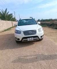 سياره سنتافي موديل 12 بصمه مكفوله من كلشي البيع السعر175وبيه مجال قليل...