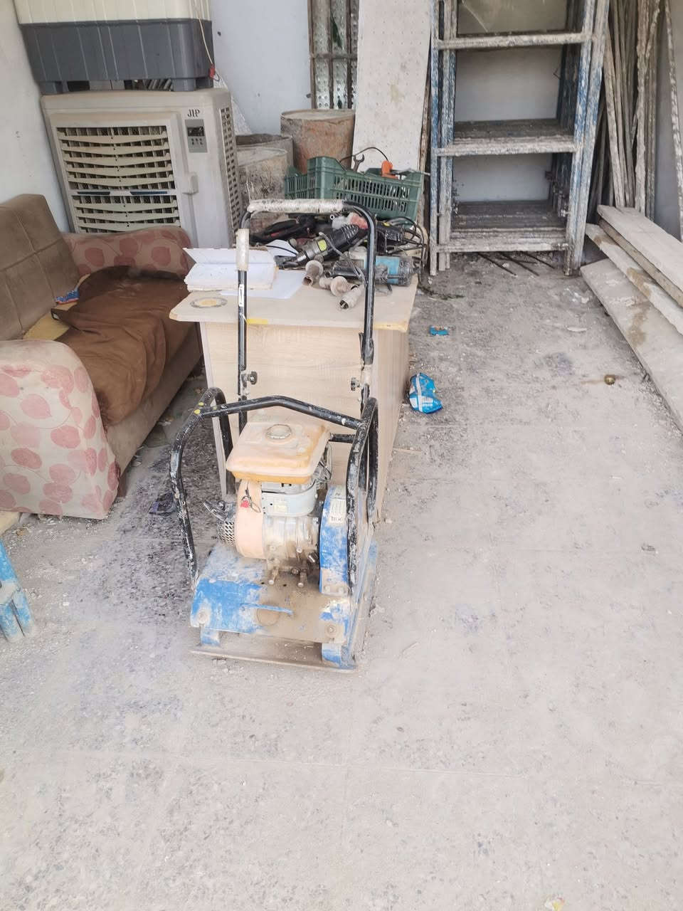 سكله البيع *********** نجف شارع قنبر علي حي النداء 
اقفاصه عدد ١٥ حجم ٩٠

اقفاصه عدد ١٠ حجم ٦٠

دوس عدد ١٤

برميل عدد ٧

مولدات عدد ٣

حادله عدد ١

كساد عدد ٢

كوسره عدد ١

عربانه عدد ١٣

منجليقات عدد ٥

درج كرهبا عدد ١

كراك عدد ٤

هيم عدد ٢

جاكوك عدد ٢
