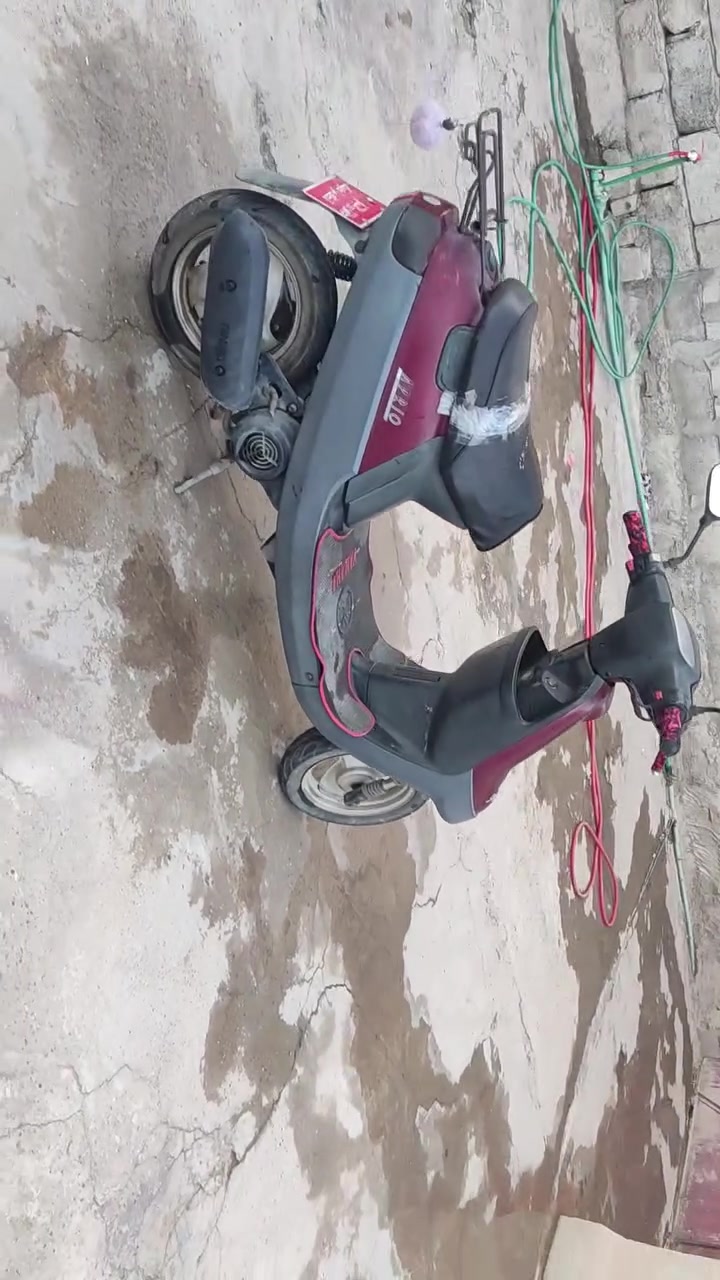 ماطور بوتين للبيع نضيف ما مفتوح كلو بلادي محرك شرط قبق هندر مفتوح مبدل بي كلج وخرز فقط ماطور مال جناي مكاني حليله قرب بوابة الشام السعر 475بي مجال حك جيتك شراي اتصل عل رقم كورك*********** مكلف بل نشر ***********اسيا
