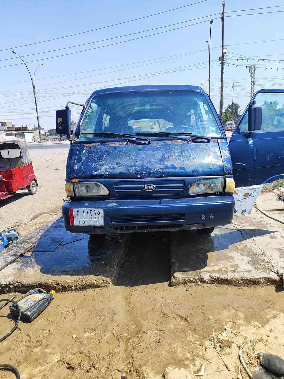 السلام عليكم كيه بسته للبيع موديل 95 رقم بغداد تحويل ثاني يوم سنويه ل 27 السياره جاهزه مكان السياره بغداد النهروان رقم الهاتف ***********
