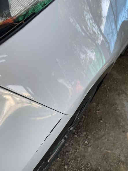 السلام عليكم. كيا سبورتج 2019خليجي  مكفوله من الضربه والصبغ بس بيها رصعات وشخط خفيف   ماشيه 75الف k رقم بغداد بأسمي.  مواصفات عاديه سويج السعر 195   مكاني بغداد نفق الشرطه شارع السفارات  للاتصال ***********
