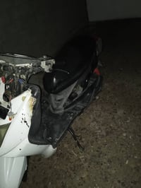 للبيع دراجه كامله كهرباءيات وشغاله نقص كفرات فقط رايدها275 قفل يريد مك...