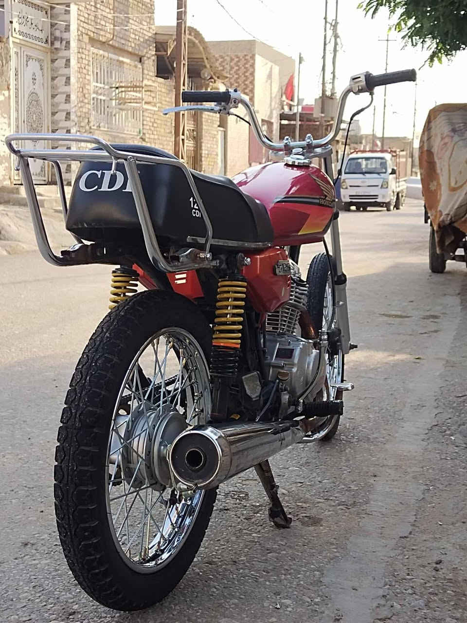 سلام عليكم دراجه تايكر تعمير غراض نامه بس لمحرك تايكر
باقي تفاصيل ***********
