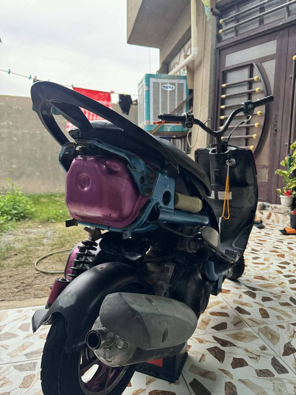 السلام عليكم ماكس عدله للبيع دراجه مليانه تزويد قطره دهن . وياله. دبل خلفي .صالنصه اف ام . مكينه ناعمه  شلعه ومعدل شرط السعر 450 وبيها مجال


**إذا كنت صاحب هذا الإعلان وتريد حذفه لأي سبب، رجاءا أرسل رسالة إلى الدعم الفني**