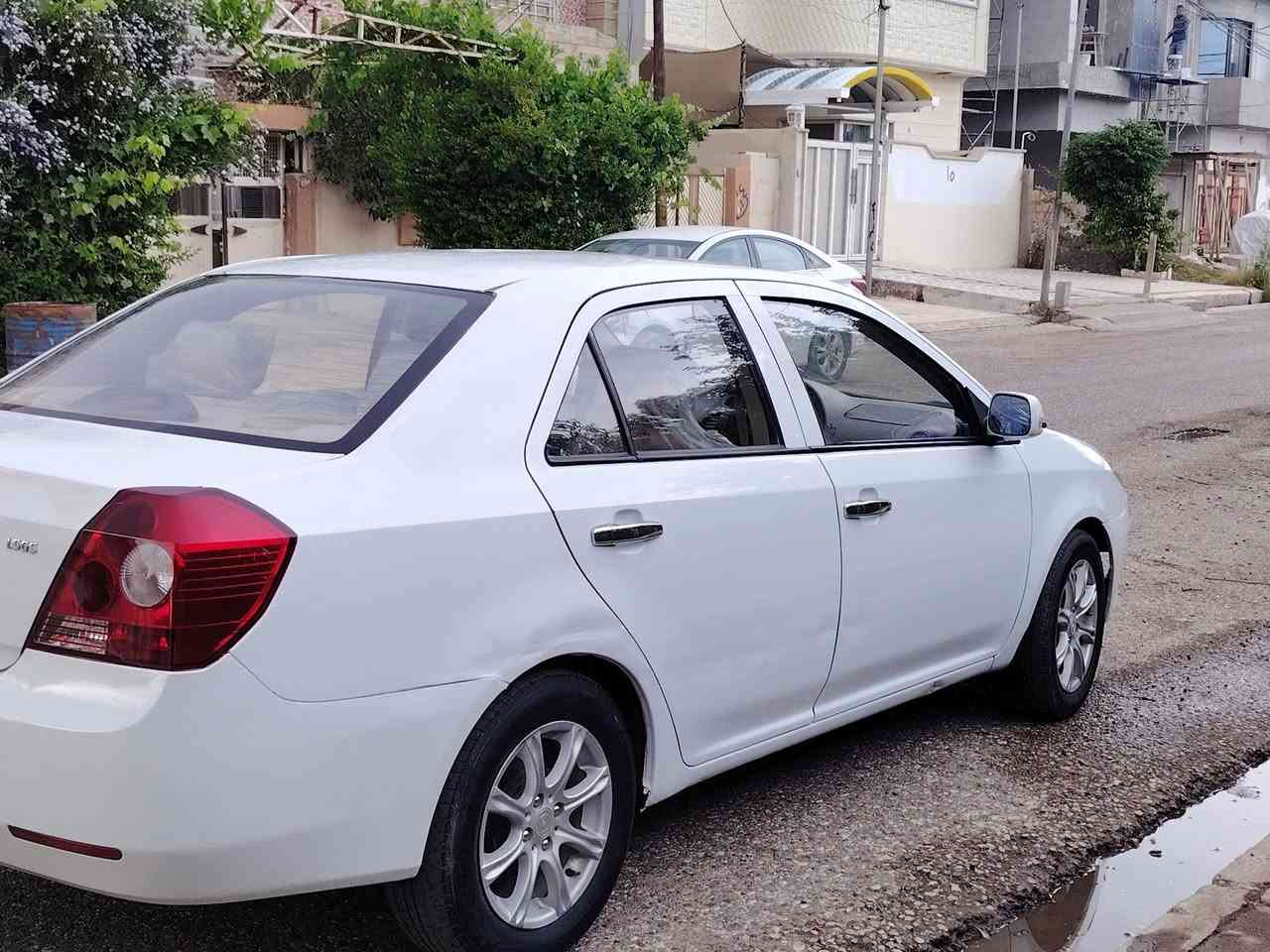 السلام عليكم
للبيع
جيلي ام كي
موديل 2012
بدون صبغ
كير محرك شرط
تبريد شغال
كابون بانزين
طخم جديد امامي وخلفي
تايرات جديد
سيارة جاهزة

سعر 45 وبيها مجال بسيط

للاستفسار مراجعة مكتب منار الحدباء لتجارة السيارات وتنظيم عقود بيع وشراء السيارات موصل حي المثنى فرع إعدادية الرسالة

***********
***********

