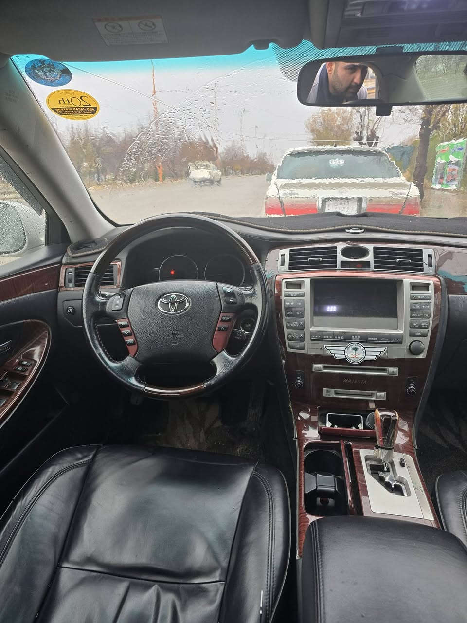 ەناوی الله
ماجێستا مووس  2007
سەیارەکە فوولە سڵاید 
سەیارەکە ٥ دوگمەیە
بلوتوزی بیلاد سەوتی زۆر تایبەتە
گێڕ و مەکینە و کارەبایی بەشەرتی ١٠٠ فیتەر 
کوشن جلد و هیتەر
٣ پەردە و سەلاجە و مەرکەزی
تەبرید سارد و گەرم 
هایدرۆلیکی گێڕ و ڕۆنی مەکینە تازەیە 
بێ تەقە و ڕەقە 
کامل سێرڤس کراوە 
دەبڵی حورکراوە بەرمەجەیە 
چوار تایە و ویلی لۆک
بۆ خەلەل مەپرسە
سعر 56 گەڵا کەمێ مەجال 
***********
